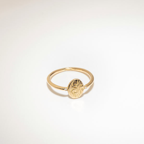 The Mini Chorevontas Ginekes Ring